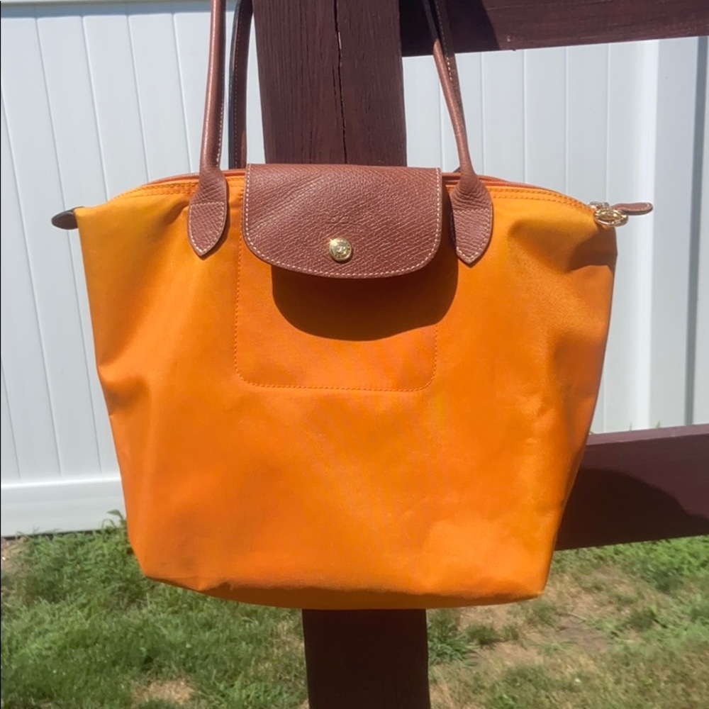 Medium le Pliage shoulder handle tote